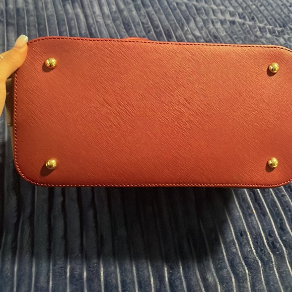 Anne Klein - Picture 3 of 7